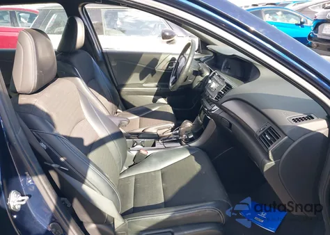 2017 Honda Accord Sport from USA, damaged, VIN 1HGCR2F55HA061000